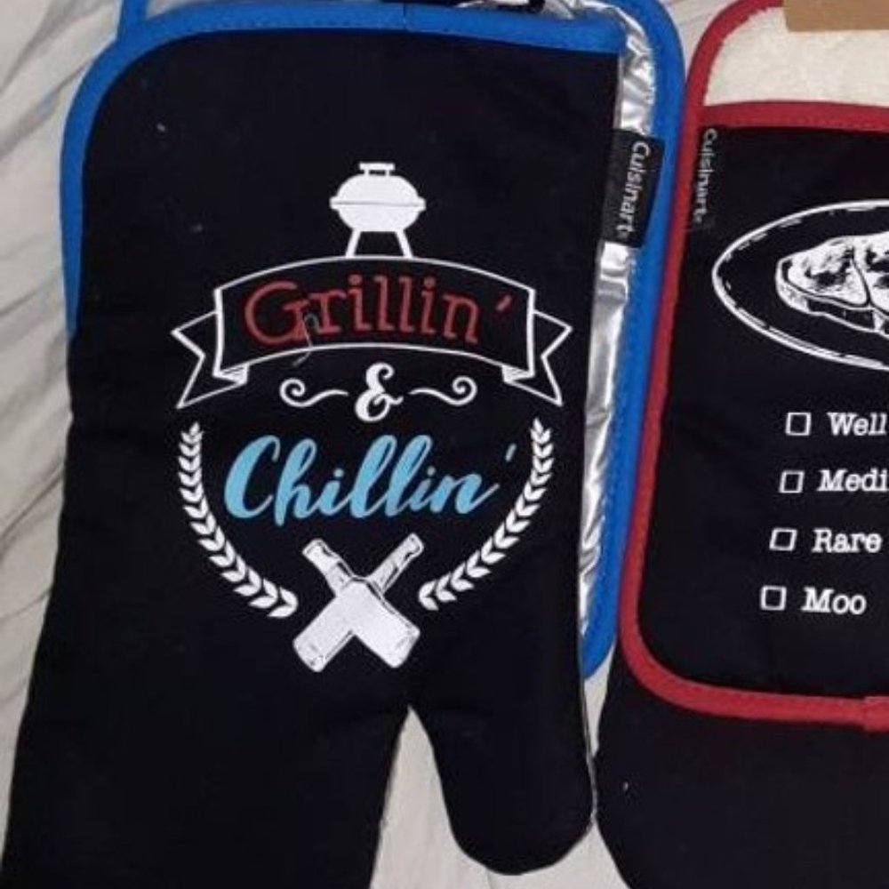 Grill & Chill Cuisinart Oven Mitten and Pot Holder